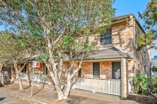 Townhouse on The Hill, Newcastle (photo 4)