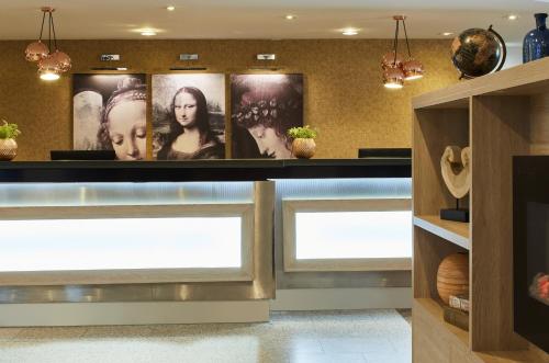 Leonardo London Heathrow Airport - image 9