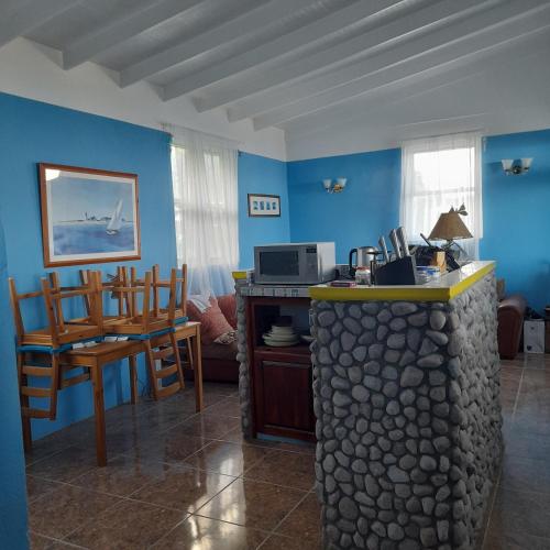 Canefield sea view apartment in Canefield