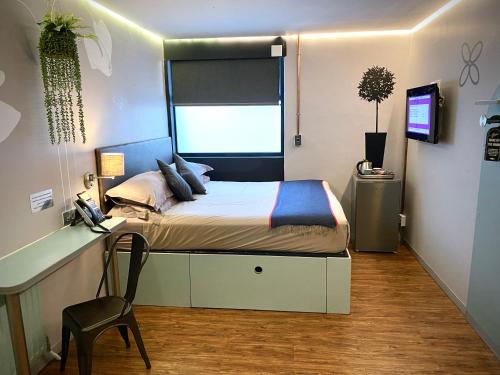 1 queen bed