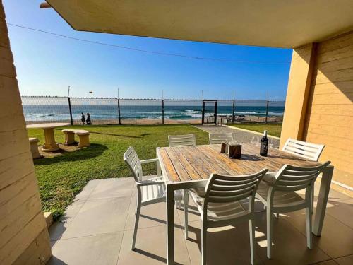 5 Kenwyn on Sea - Beachfront Family Unit, Ballito (Foto 2)
