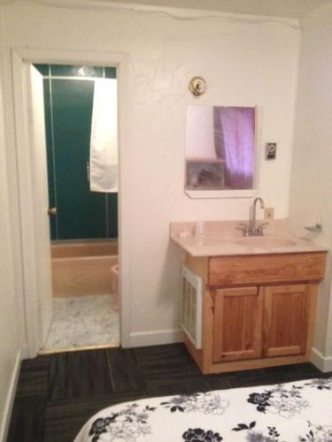 Comfort Green Motel