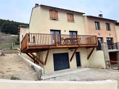 Chalet à formiguères de type 4 terrasse