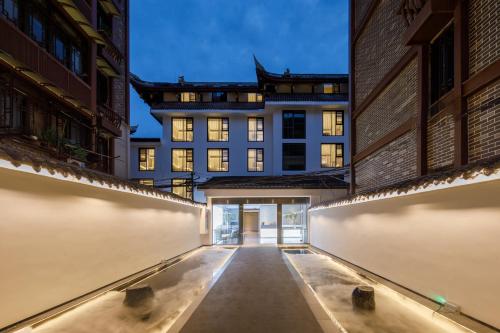 Gongxili - Xige Hotel, Chengdu (photo 3)