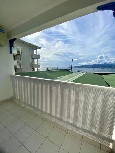 Apt T1,bien situé Anse Mitan Trois Ilets (Apt T1,bien situe Anse Mitan Trois Ilets) in เลส์ ทรัว อิลเลทส์