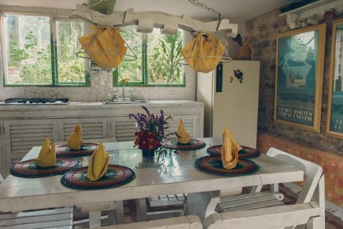 Instalaciones, Cabaña típica Boyacense! con vista al lago y chimenea (Cabana tipica Boyacense! con vista al lago y chimenea) in Canocas