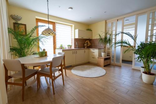 Cozy house in Vilnius in انتاكالنس