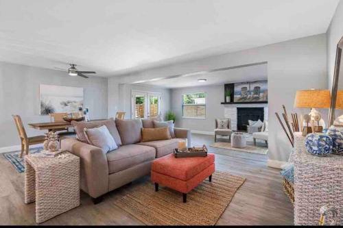 Newly Renovated Home close to the Beach in Seminole, USA