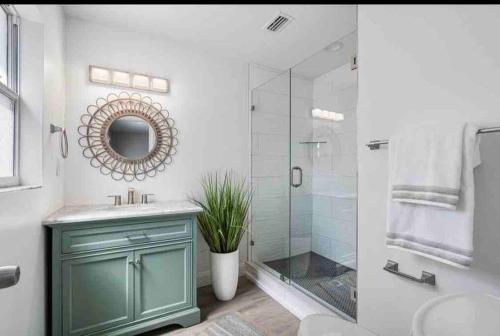 Newly Renovated Home close to the Beach in Seminole, USA
