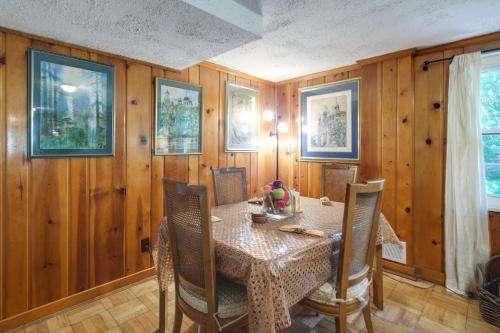 3 Mi to NIH! Spacious Bethesda Apt w/ Yard in Bethesda