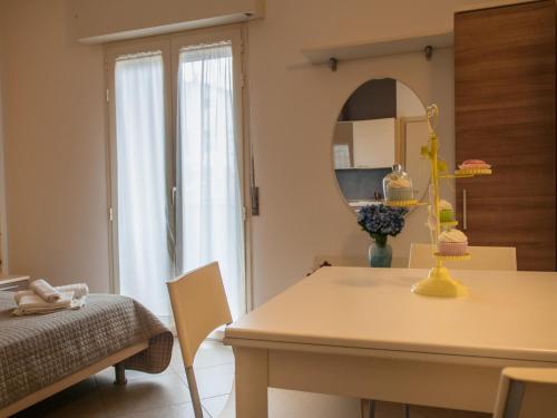 Residence Art - image 14