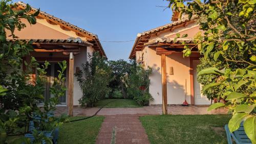 A szálláshely kívülről, Le Jardin de Temeni in Aigio (Pelopponese)