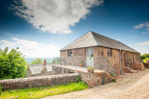 Viesnīcas āriene, Tilbury Shepherd Huts & Holiday Cottages with Hot Tubs in West Bagborough
