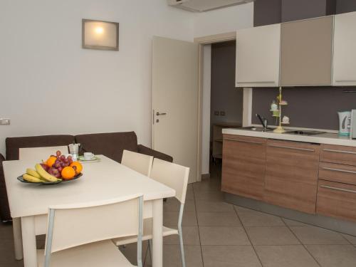 Residence Art - image 4
