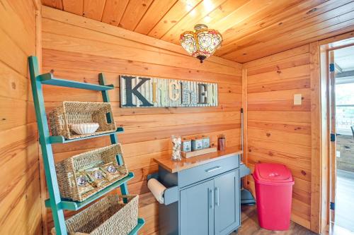 Our Lakeside Retreat with Deck on Lake Herrington! in Bushtown, USA