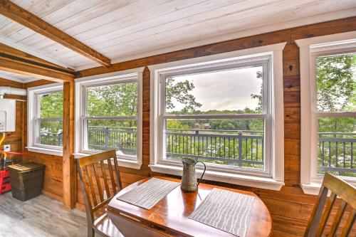 Our Lakeside Retreat with Deck on Lake Herrington! in Lexington (KY)