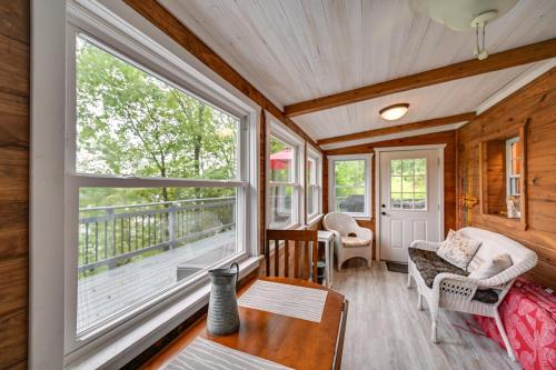 Our Lakeside Retreat with Deck on Lake Herrington! in Lexington (KY)