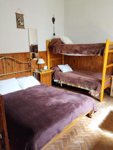 Quadruple Room with Shared Bathroom image 10