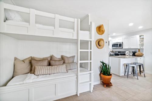 30A Beachwood Villas by Panhandle Getaways thumb 4