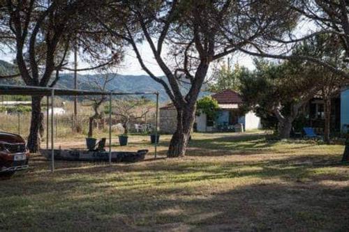  Malama Rooms in Sykia