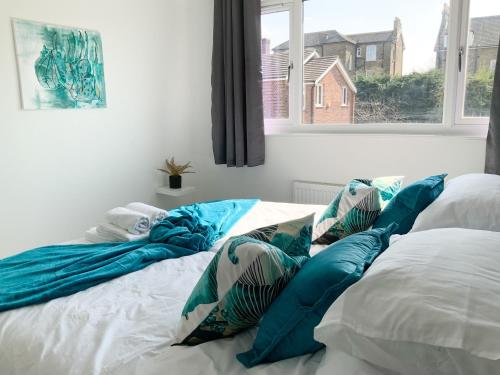De Montfort House is a lovely 2 bedroom house in the Streatham, London (photo 10)