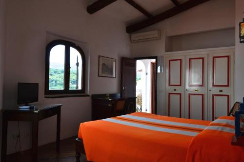 Hotel Cala di Mola - image 10