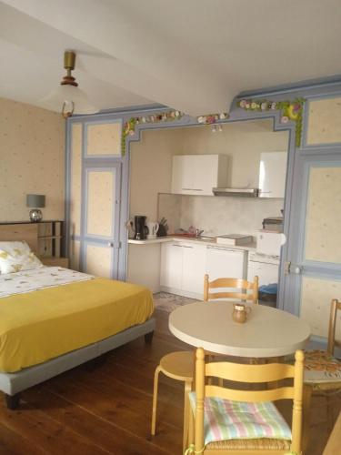 1 double bed, 1 sofa bed