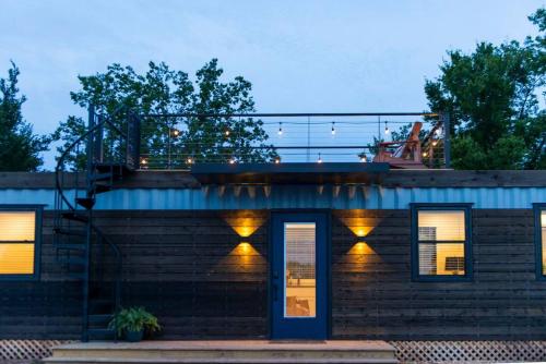 New Luxury Shipping Container