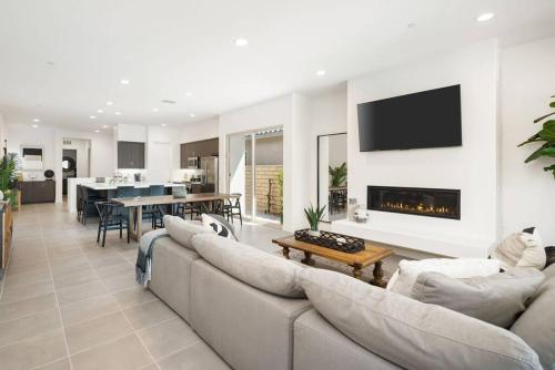 PGA WEST New Pool & Spa Home