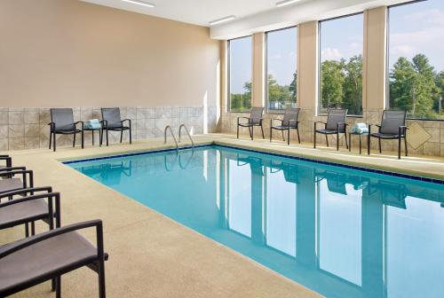 Fairfield Inn & Suites by Marriott Asheville Airport/Fletcher - image 10