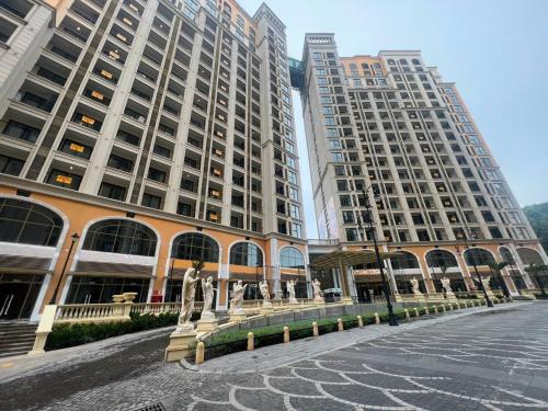 Sun Grand City Hillside Residence