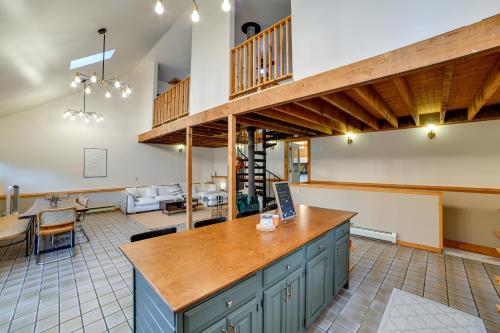 Catskills Mountain Cabin in Bloomville! in Stamford, USA