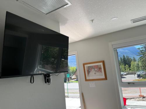 Mountain View Studio in Town, Canmore (foto 5)