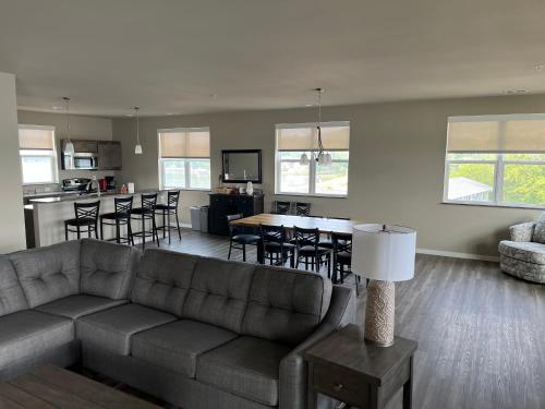 Luckys Lodge - image 13