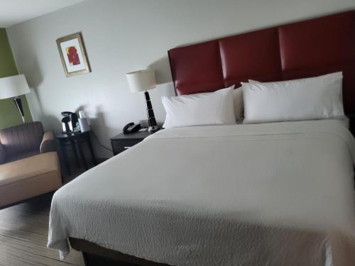 Holiday Inn Express & Suites - Smithfield/Selma, an IHG Hotel