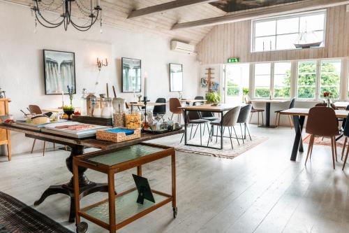 Food and beverages, Skollengarden in Viarp