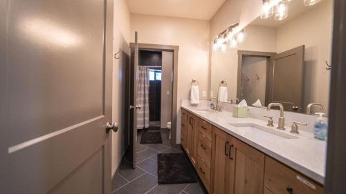 Teton Family Retreat- West Dome Teton Family Retreat- West Dome