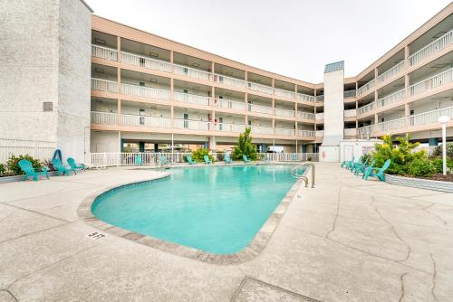 Beachfront Corpus Christi Condo with Pool Access!