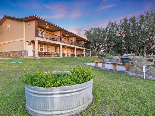 Canyon Lake Condos at Stillwater Ranch