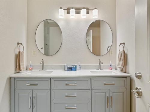 Canyon Lake Condos at Stillwater Ranch in Canyon Lake, USA
