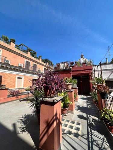 Campo de’ Fiori Rooftop Apartment, Рим (фото 2)