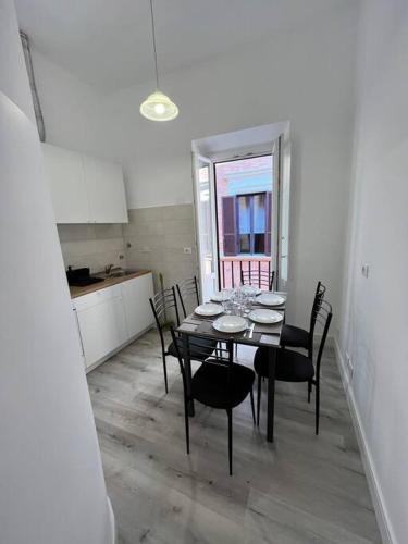 Campo de’ Fiori Rooftop Apartment, Рим (фото 3)