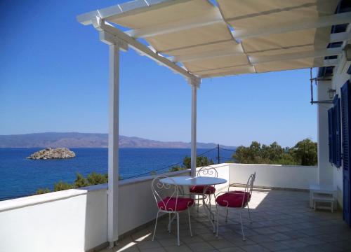 Balkons/terase, Vlichos Studio Apartment in Vlichos (Attiki)