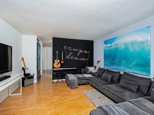 MULHOLLAND HILLS RETREAT W/BEST VIEWS IN LA