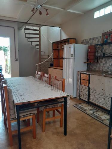 Casa Topázio no Container dos Cristais (Casa Topazio no Container dos Cristais) in เดลฟิโนโปลิส