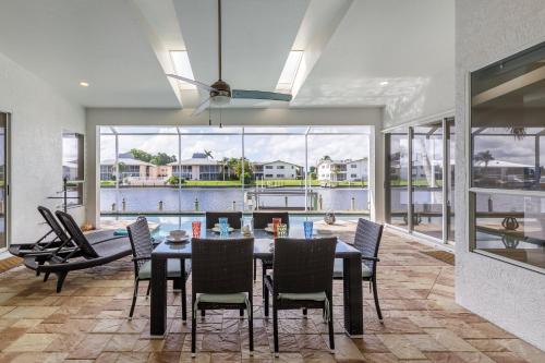 Villa Poinciana - Cape Coral - Roelens Vacations - main image