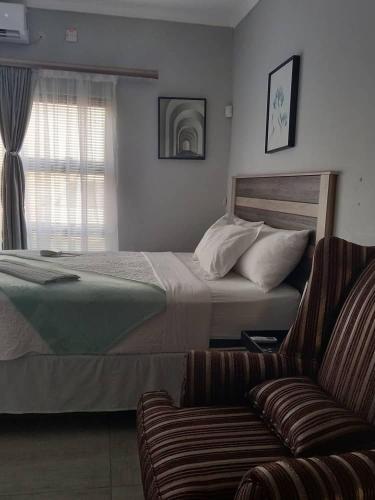 B&B Francistown - Serene Cottage - Bed and Breakfast Francistown