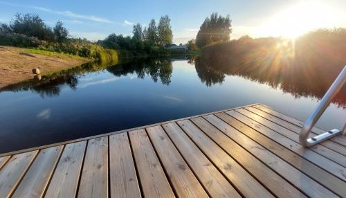 Strand, Villa Mummola Neljän makuuhuoneen asunto lähellä jokea (Villa Mummola Neljan makuuhuoneen asunto lahella jokea) in Simpele