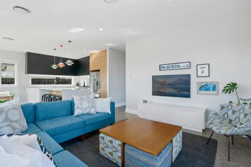 Stylish Serenity - Martinborough Holiday Home, Martinborough