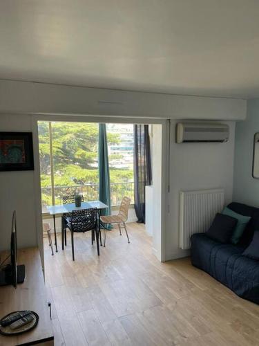 Petit T2 / 4 couchages, Cannes (foto 4)